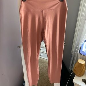 Women’s workout leggings